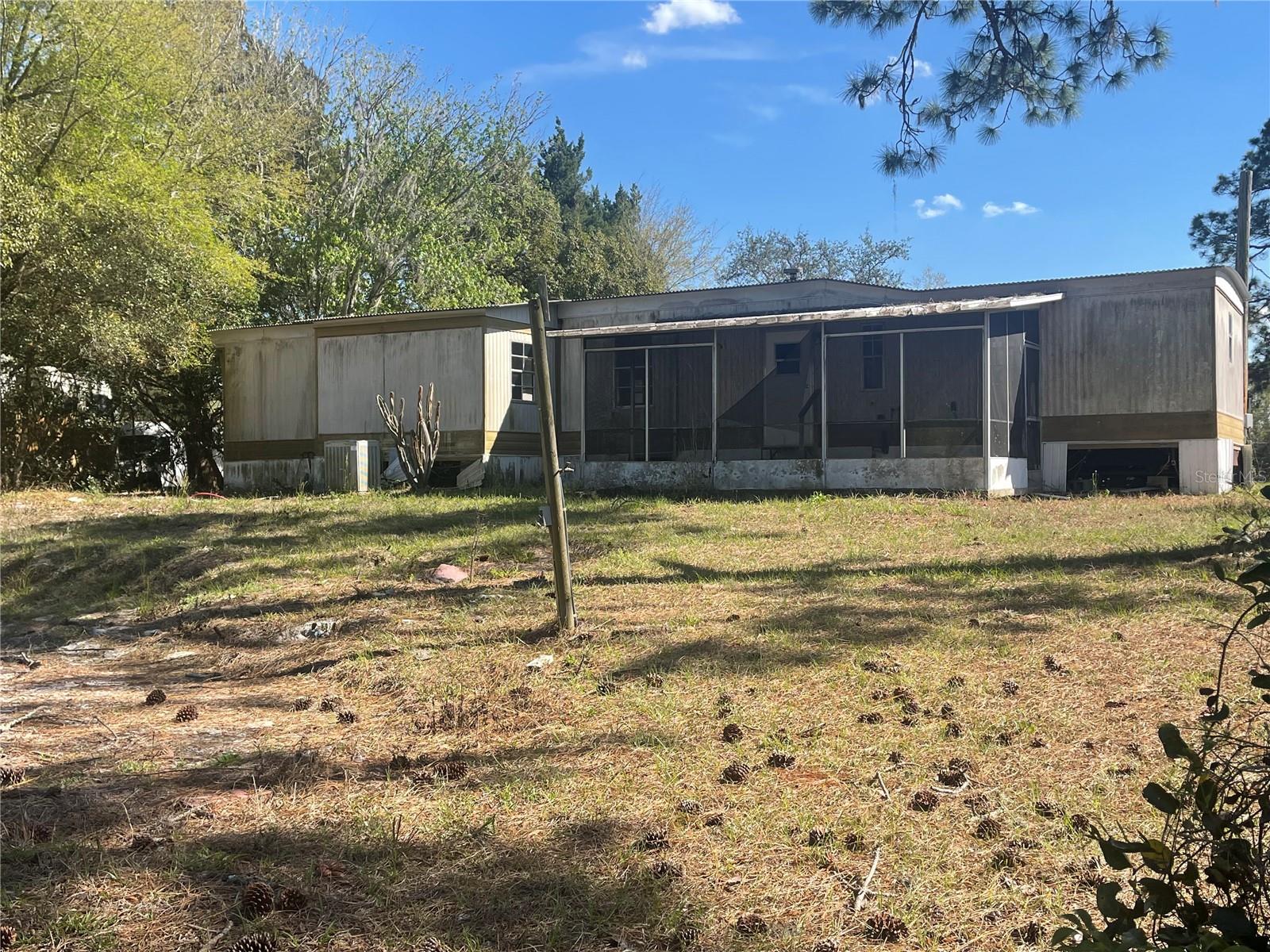 Image 21 of 26 For 31725 Spruce Drive