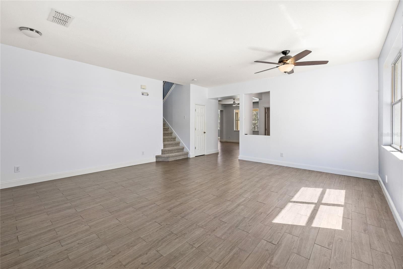 Image 13 of 77 For 16943 Sunrise Vista Drive