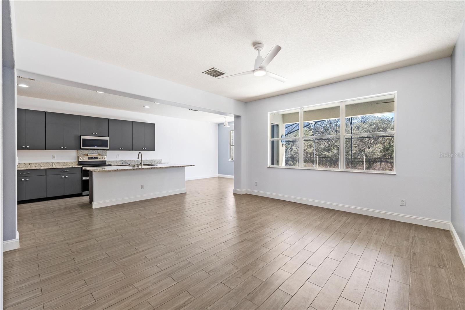 Image 16 of 77 For 16943 Sunrise Vista Drive