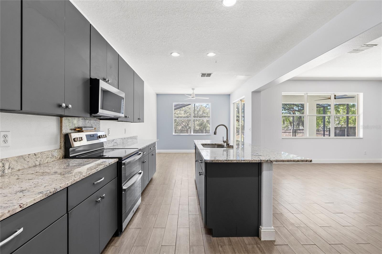 Image 21 of 77 For 16943 Sunrise Vista Drive