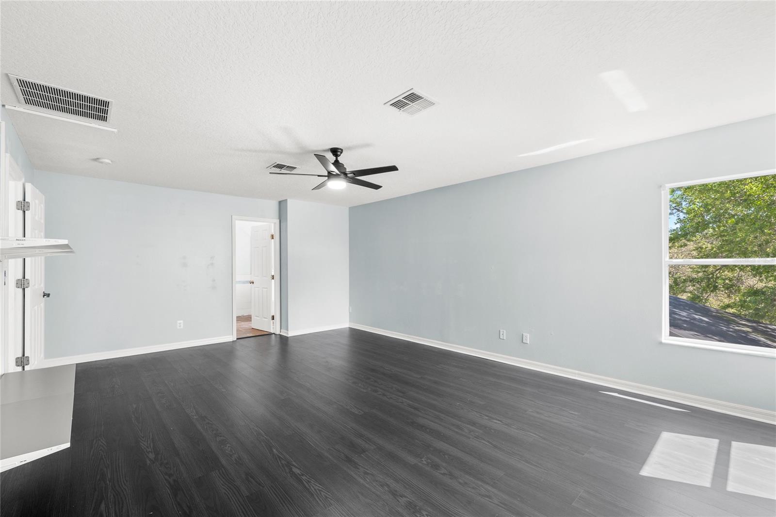 Image 27 of 77 For 16943 Sunrise Vista Drive