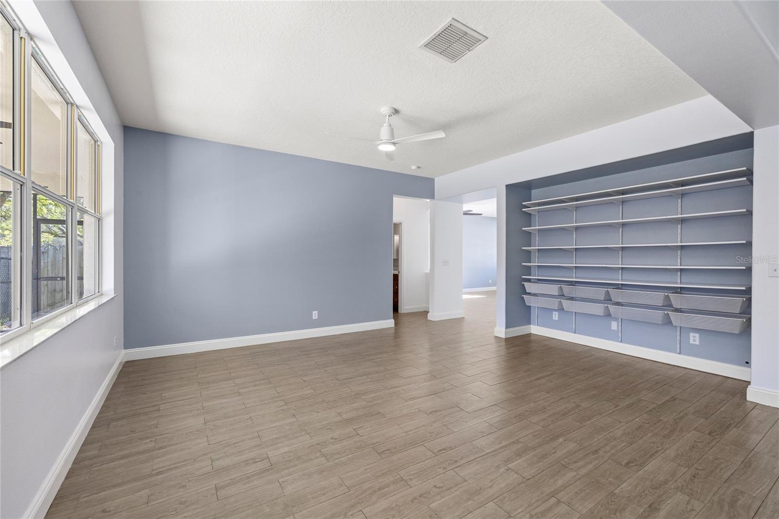 Image 6 of 77 For 16943 Sunrise Vista Drive