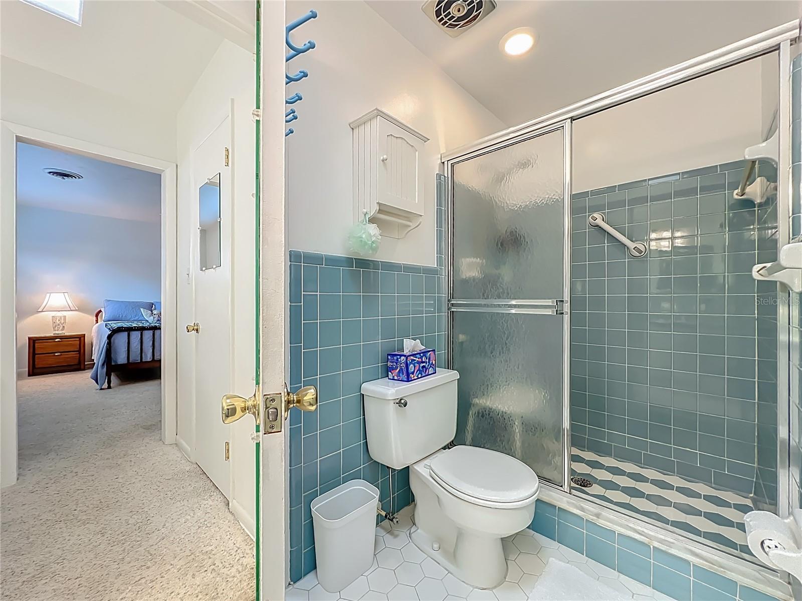 Image 13 of 21 For 2119 Howard Drive