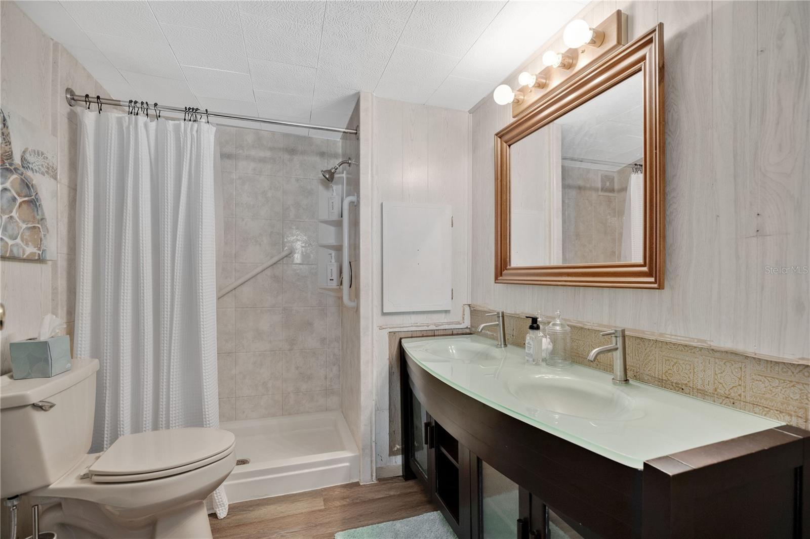 Image 15 of 26 For 106 Palm Drive