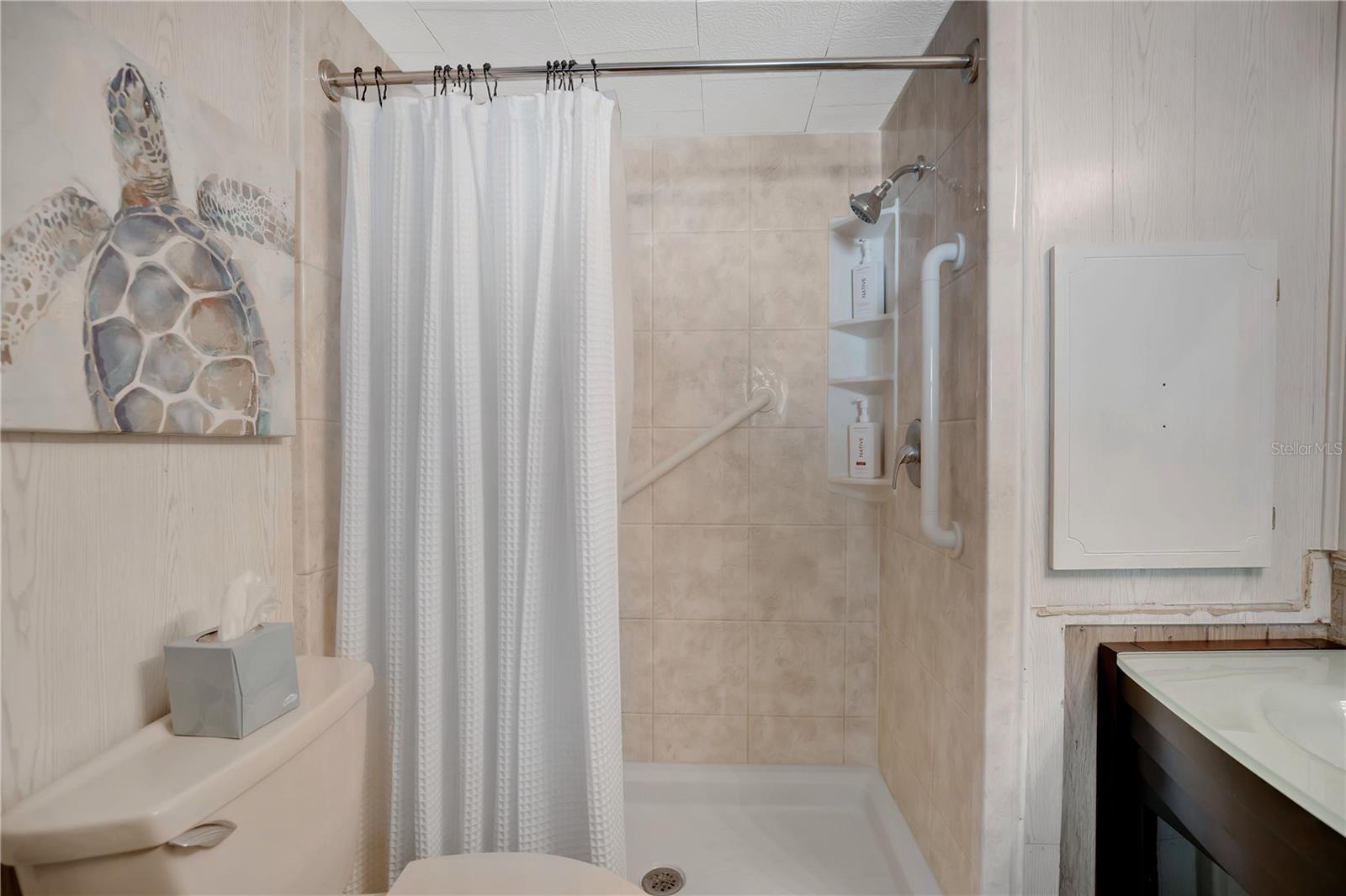 Image 17 of 26 For 106 Palm Drive