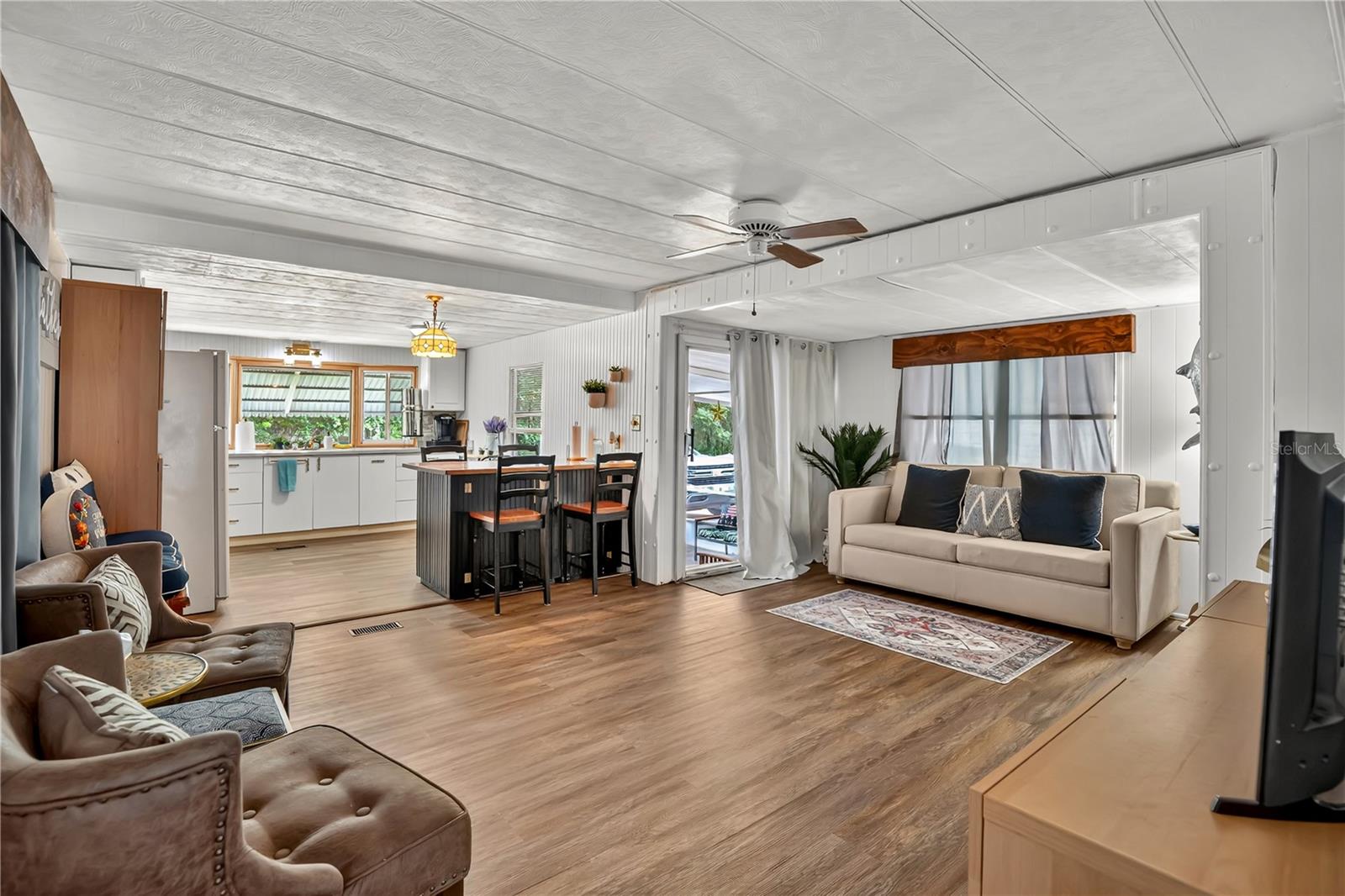 Image 6 of 26 For 106 Palm Drive