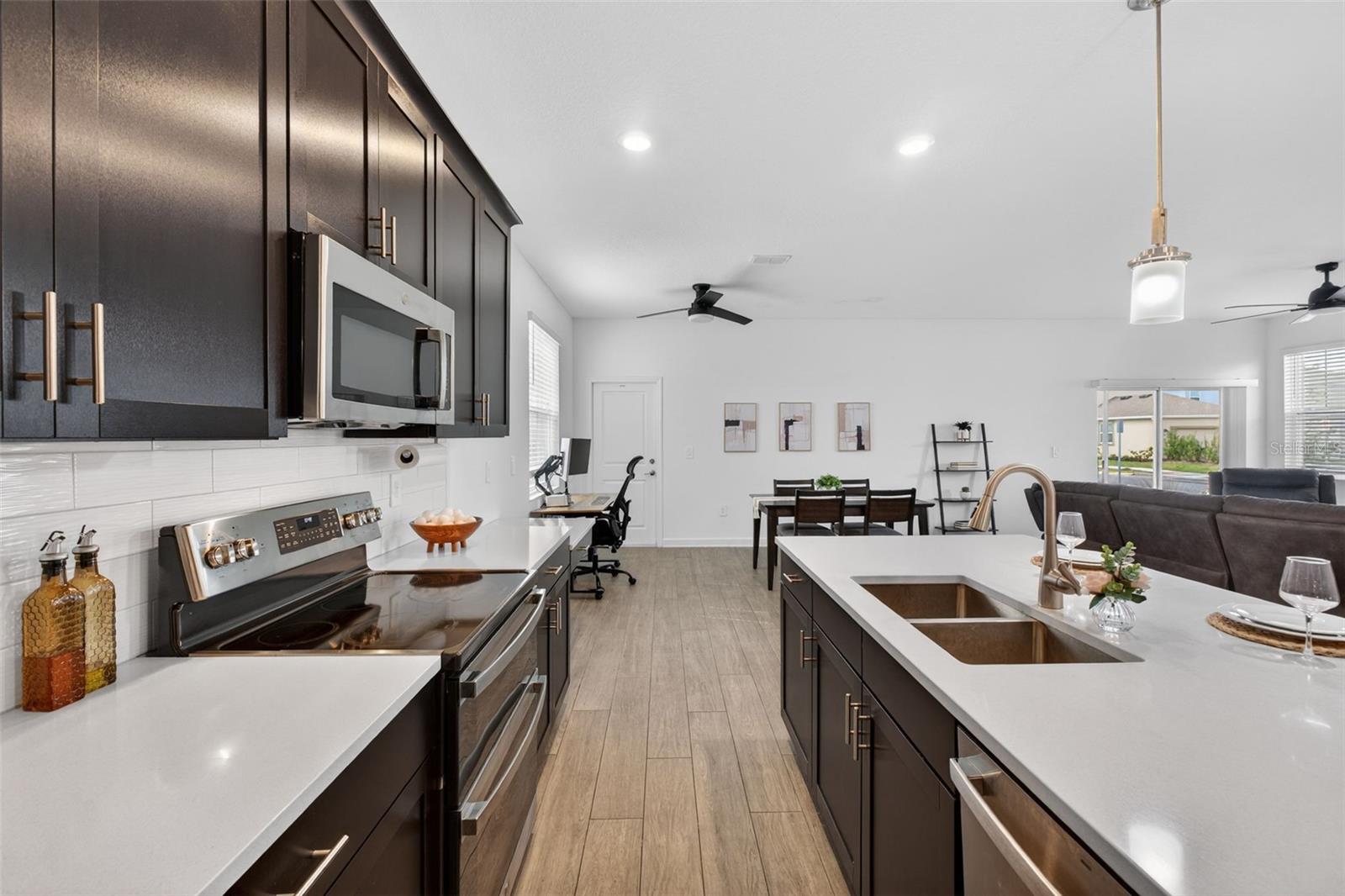 Image 12 of 34 For 11806 Language Way