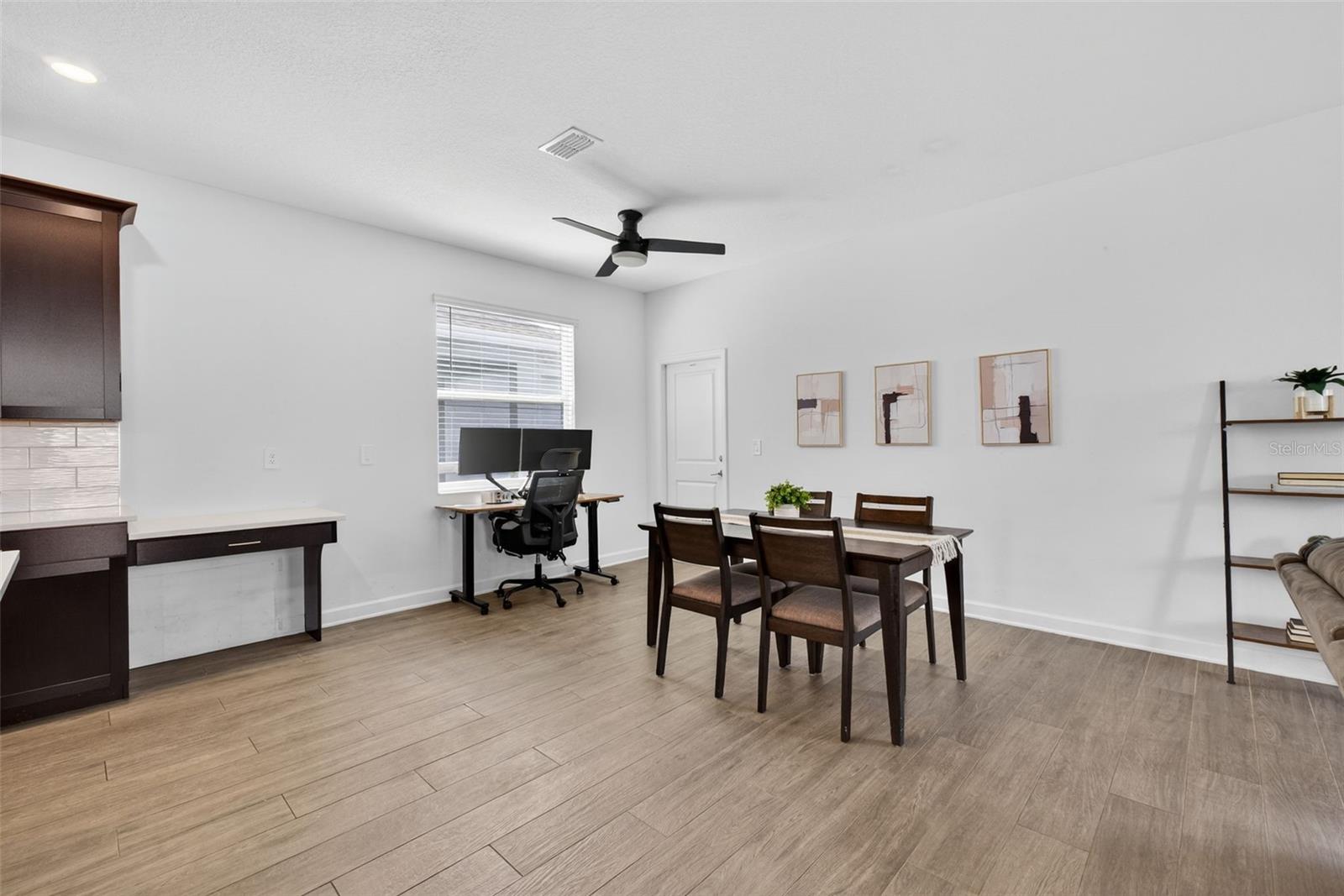 Image 13 of 34 For 11806 Language Way