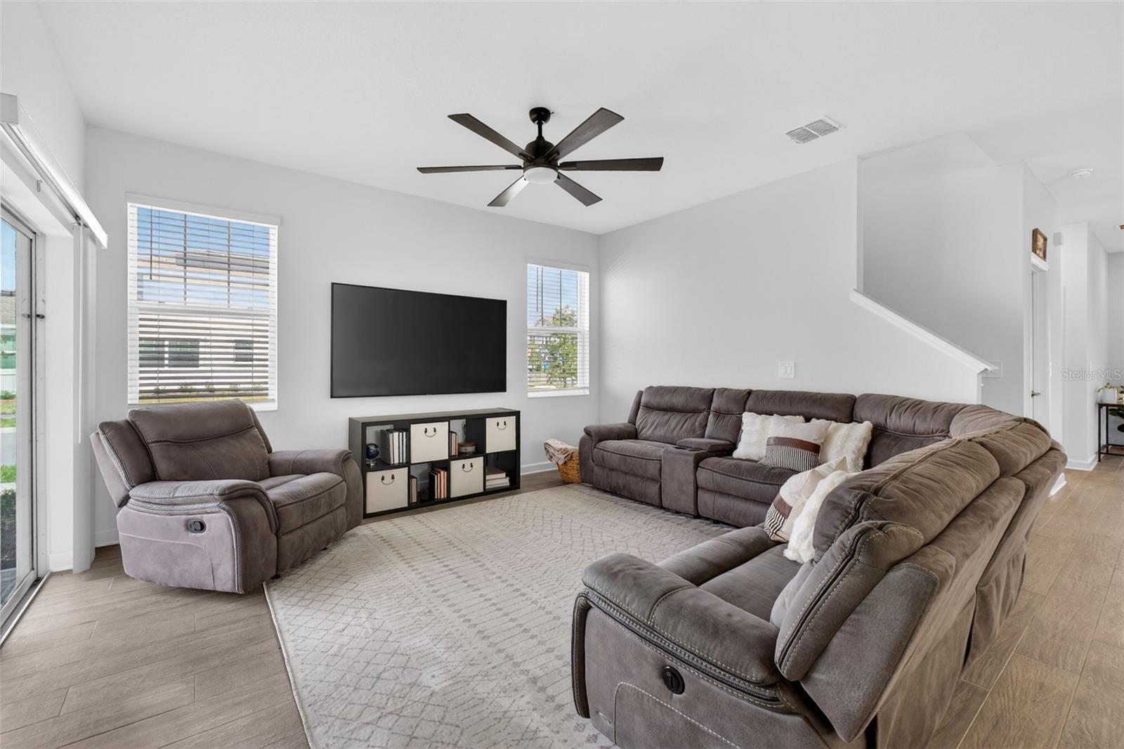 Image 14 of 34 For 11806 Language Way