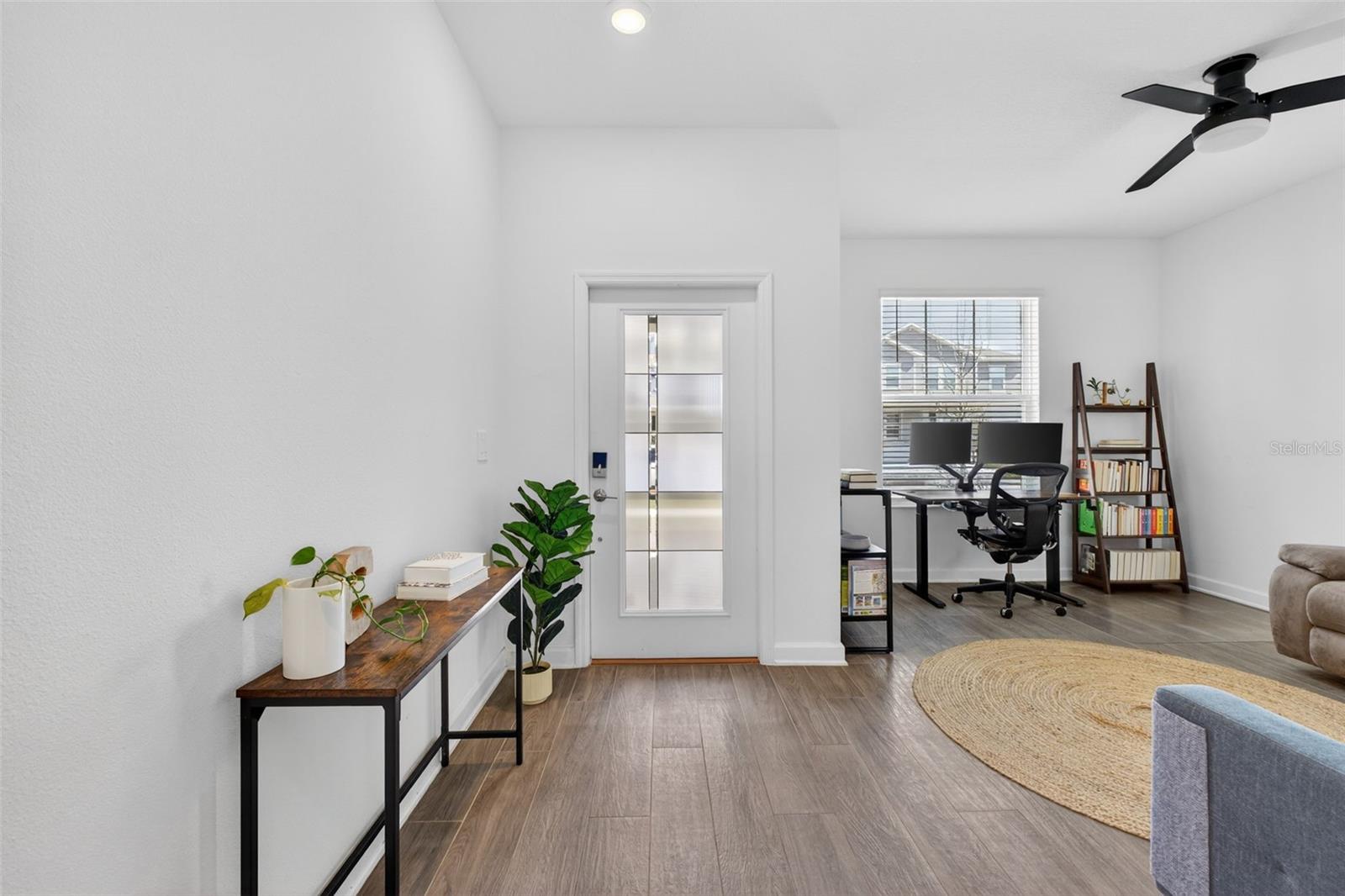 Image 6 of 34 For 11806 Language Way