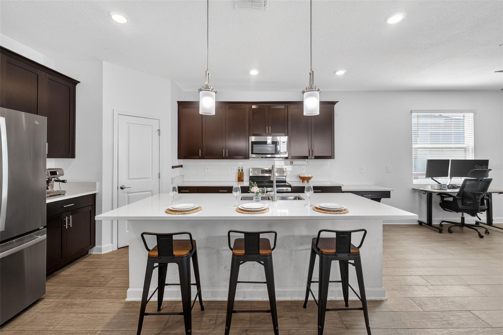 Image 9 of 34 For 11806 Language Way