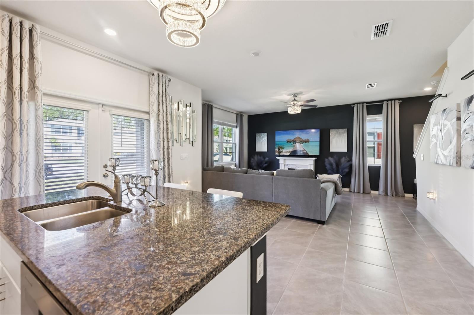 Image 12 of 42 For 3049 Meleto Boulevard