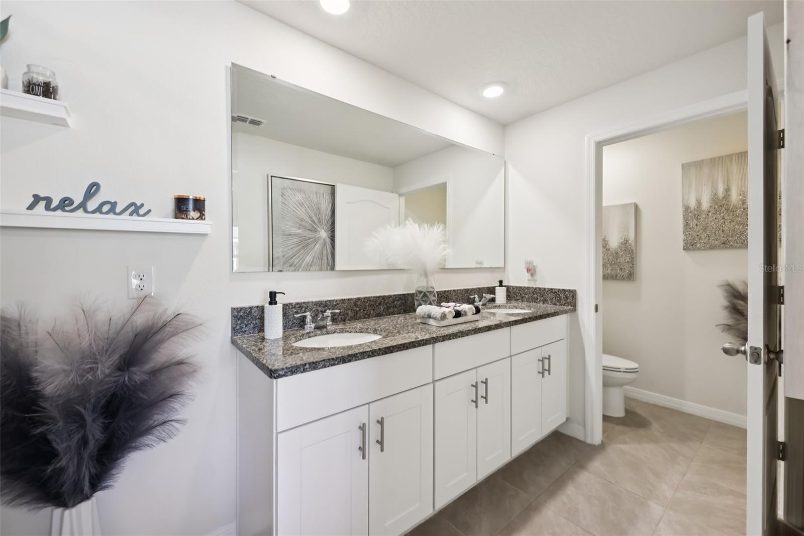 Image 17 of 42 For 3049 Meleto Boulevard