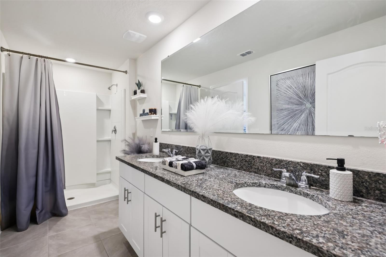 Image 18 of 42 For 3049 Meleto Boulevard