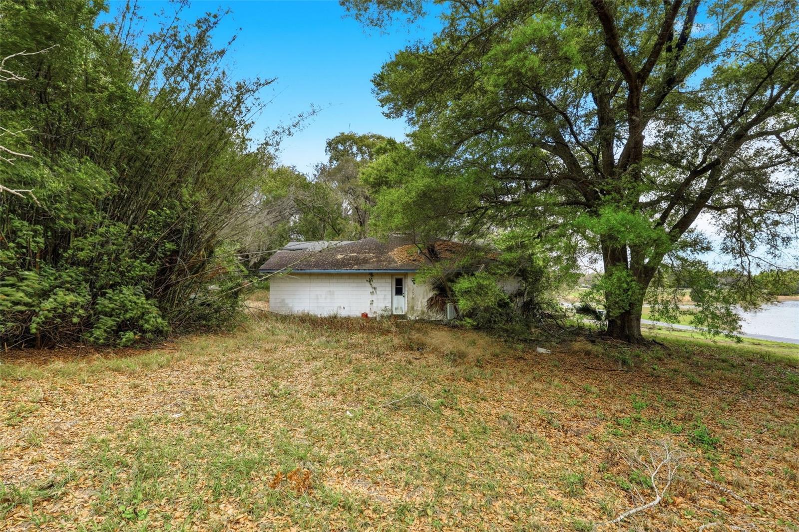 Image 18 of 33 For 8605 Lake Florence Boulevard