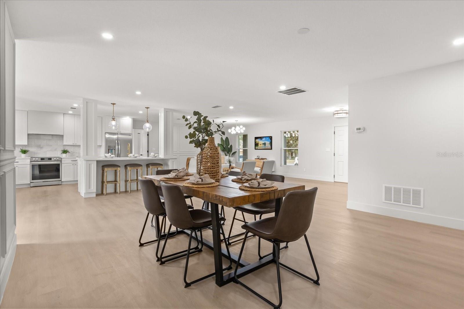 Image 8 of 34 For 206 Graham Road