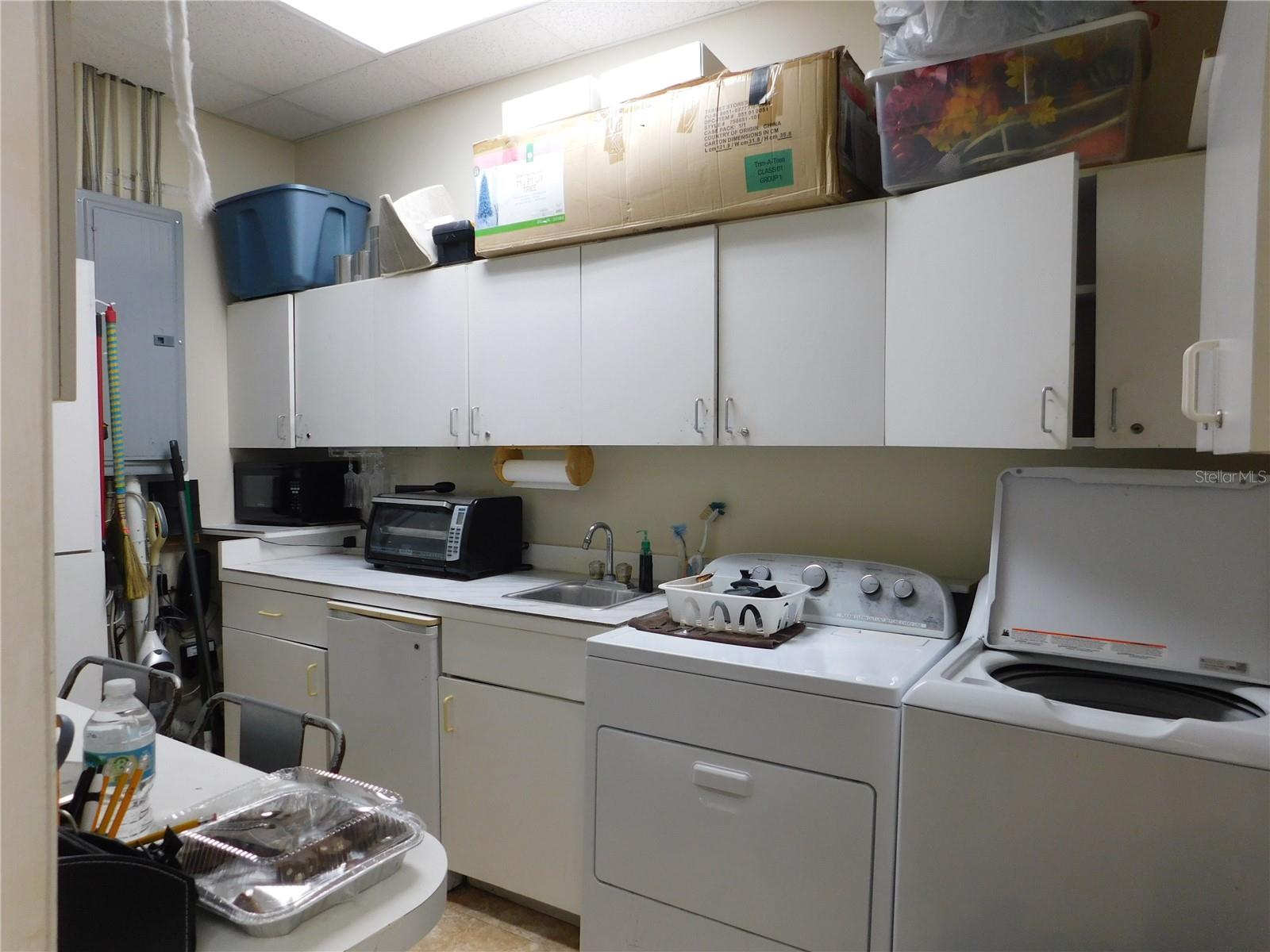 Image 10 of 13 For 120 Alexandria Boulevard 15