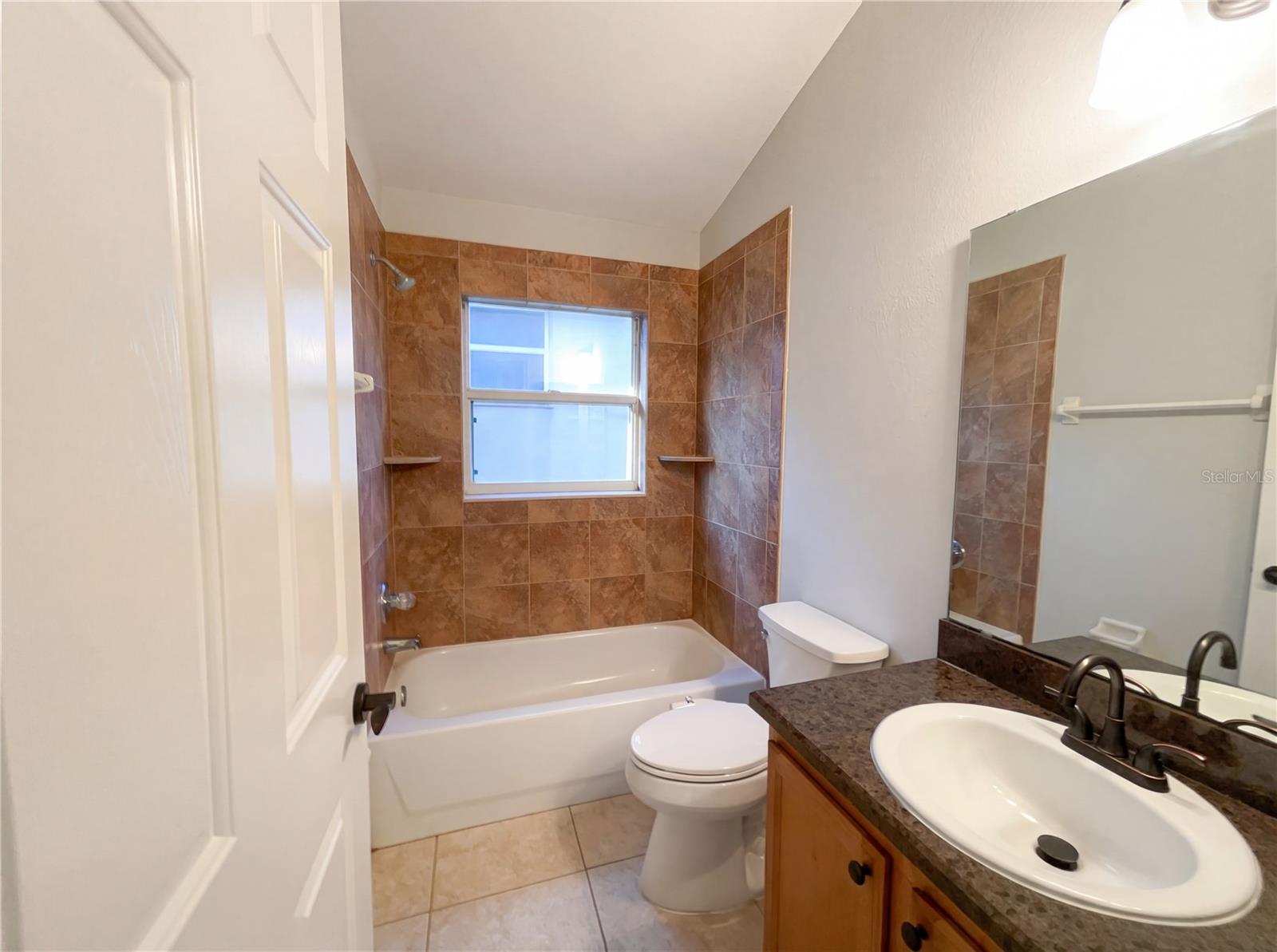 Image 12 of 23 For 1148 Greenley Avenue