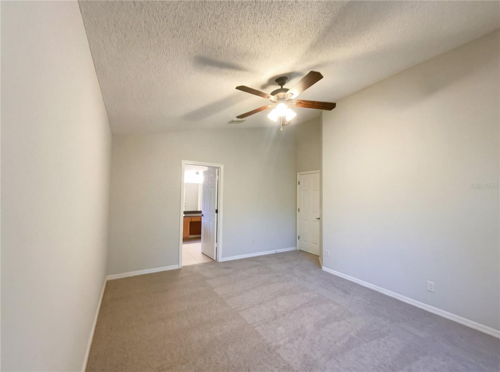 Image 4 of 23 For 1148 Greenley Avenue