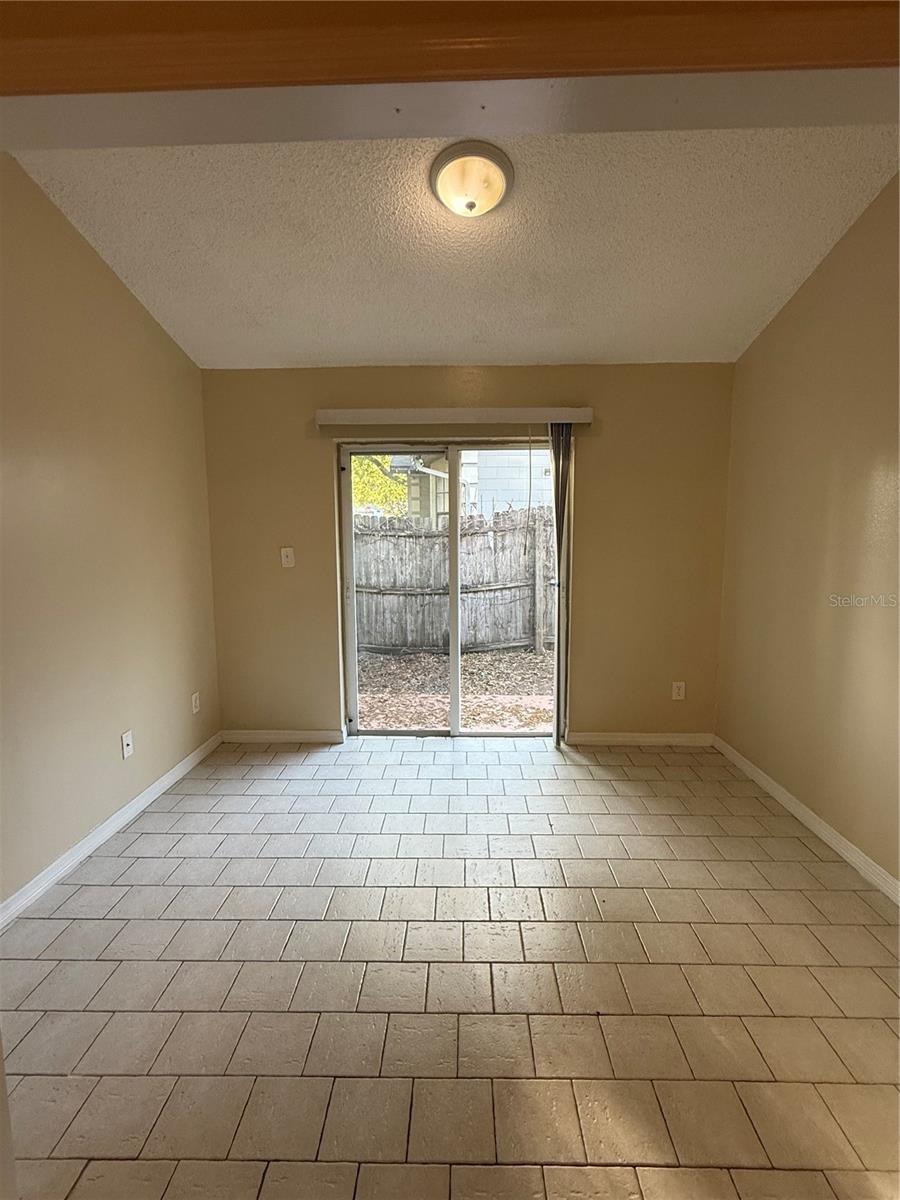 Image 10 of 19 For 776 Wolf Creek Court