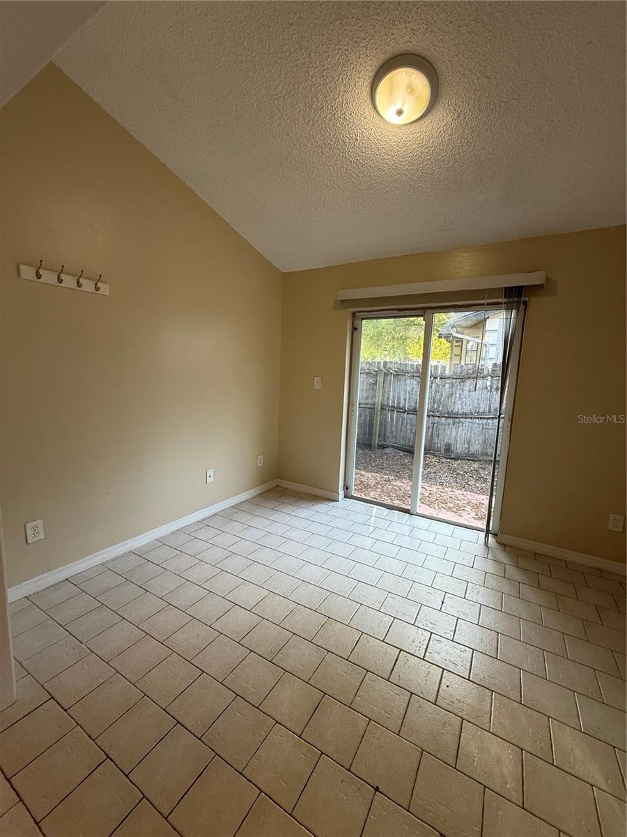 Image 11 of 19 For 776 Wolf Creek Court