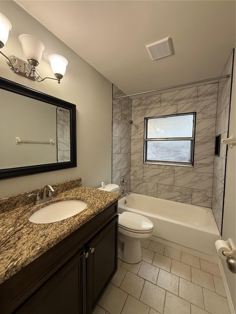 Image 12 of 19 For 776 Wolf Creek Court