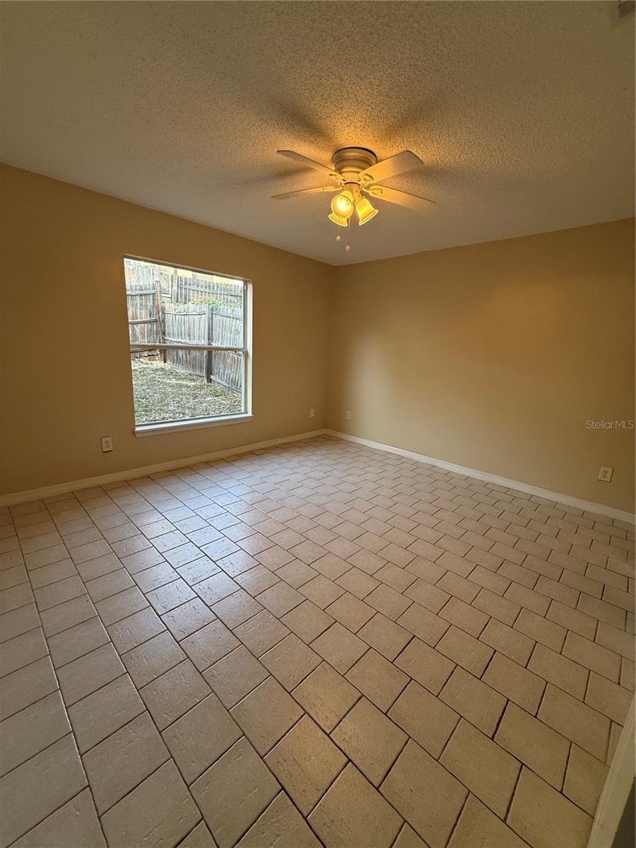 Image 15 of 19 For 776 Wolf Creek Court