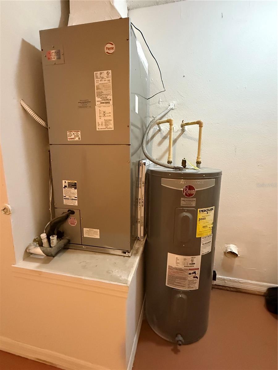 Image 18 of 19 For 776 Wolf Creek Court