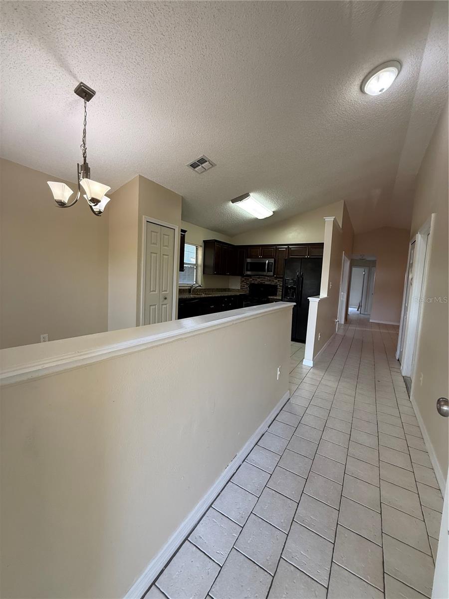 Image 5 of 19 For 776 Wolf Creek Court