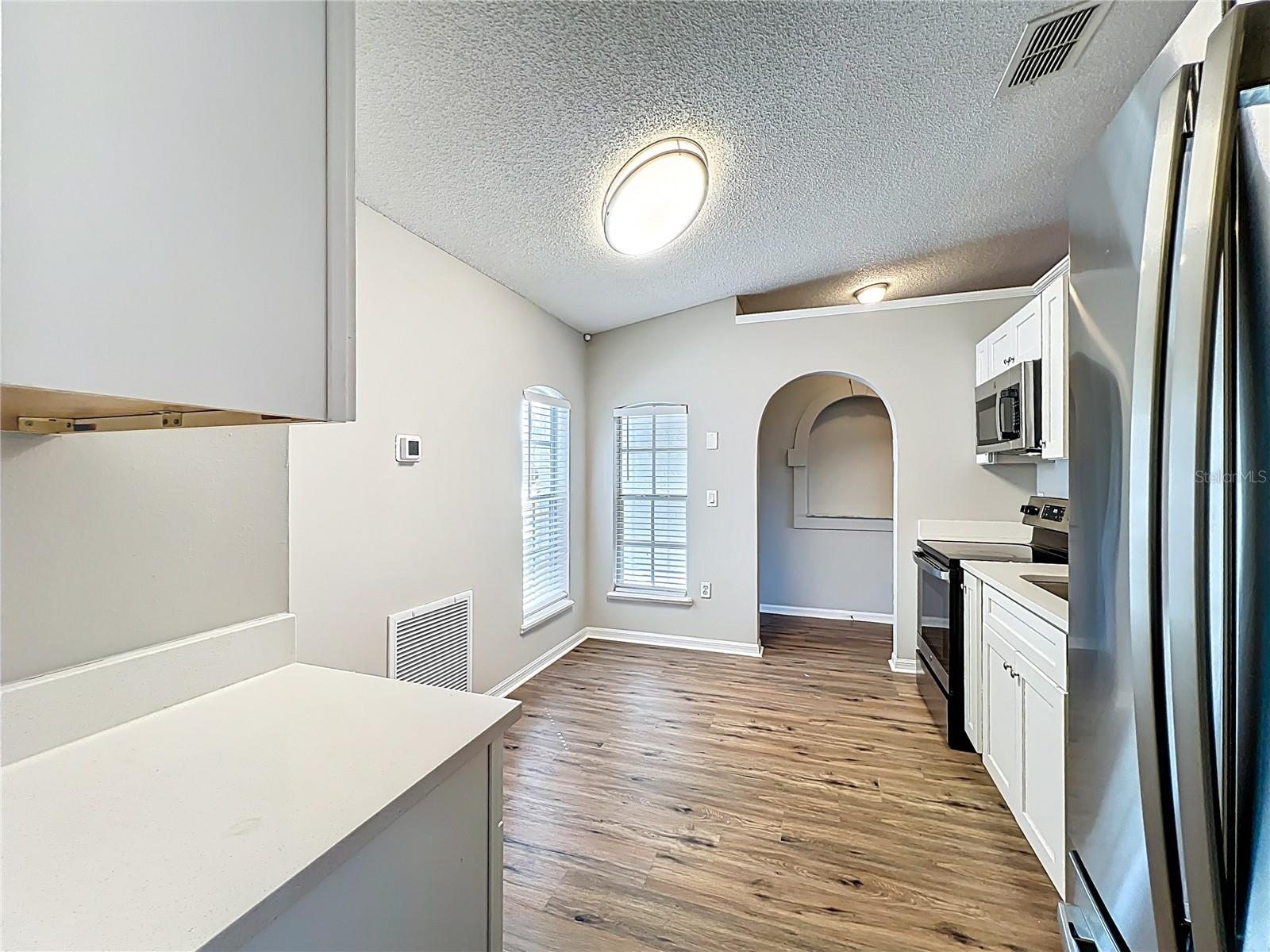 Listing photo id 10 for 14504 Lycastle Circle