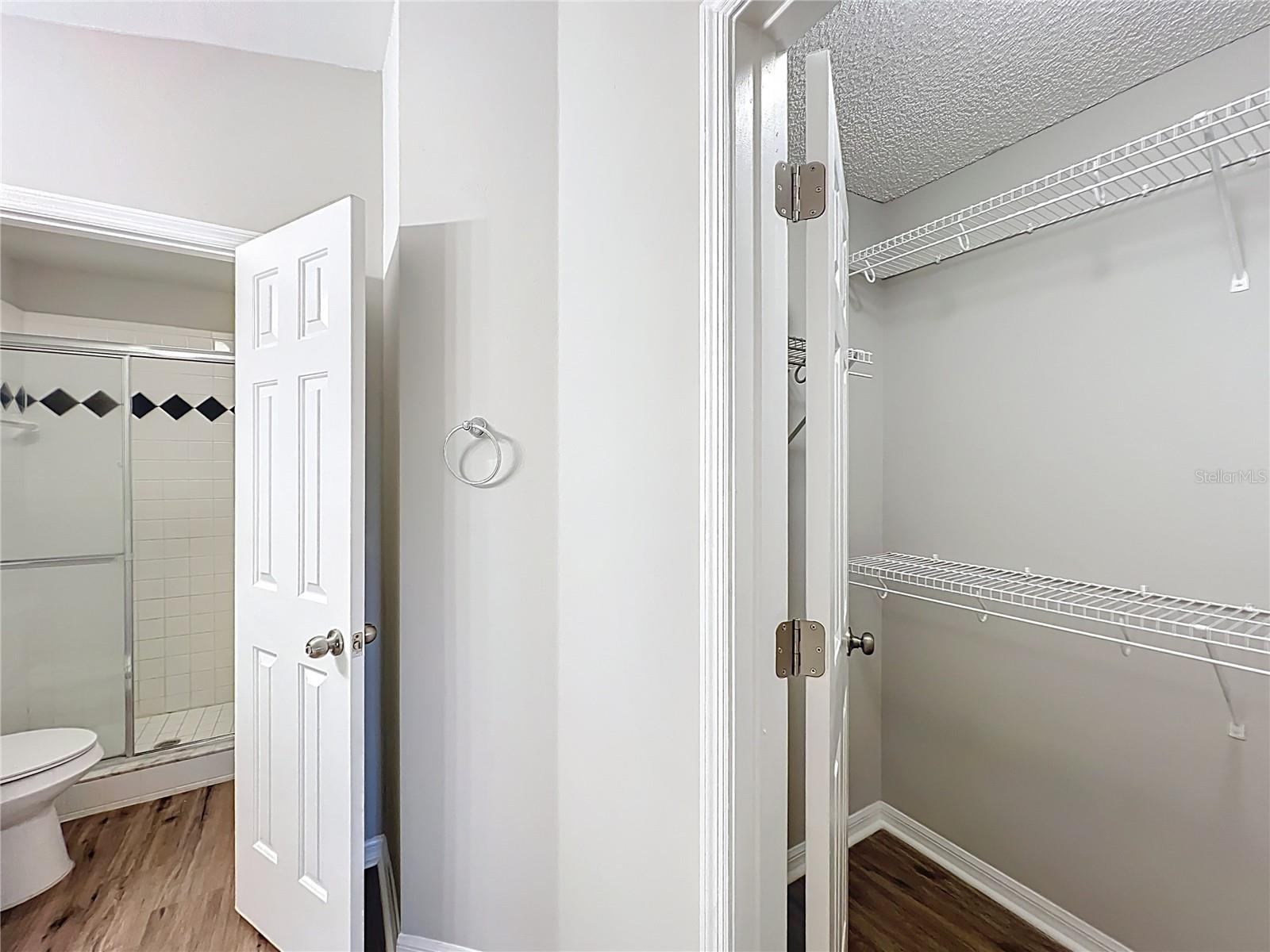 Listing photo id 23 for 14504 Lycastle Circle