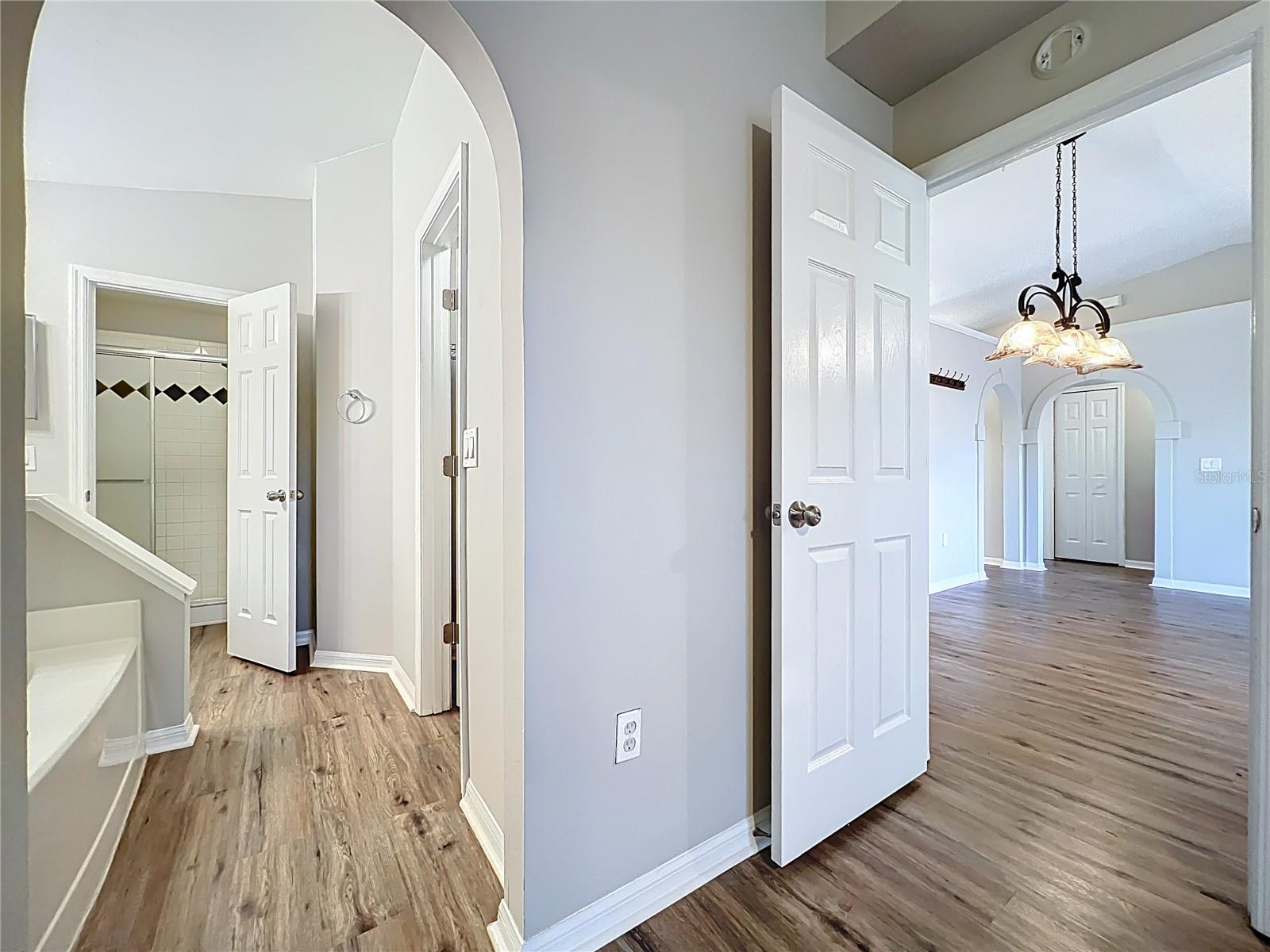 Listing photo id 25 for 14504 Lycastle Circle