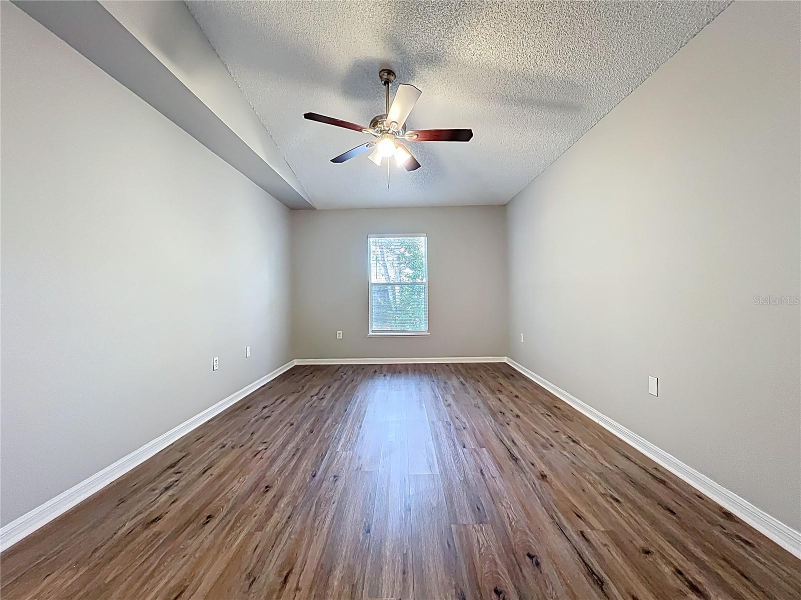 Listing photo id 28 for 14504 Lycastle Circle