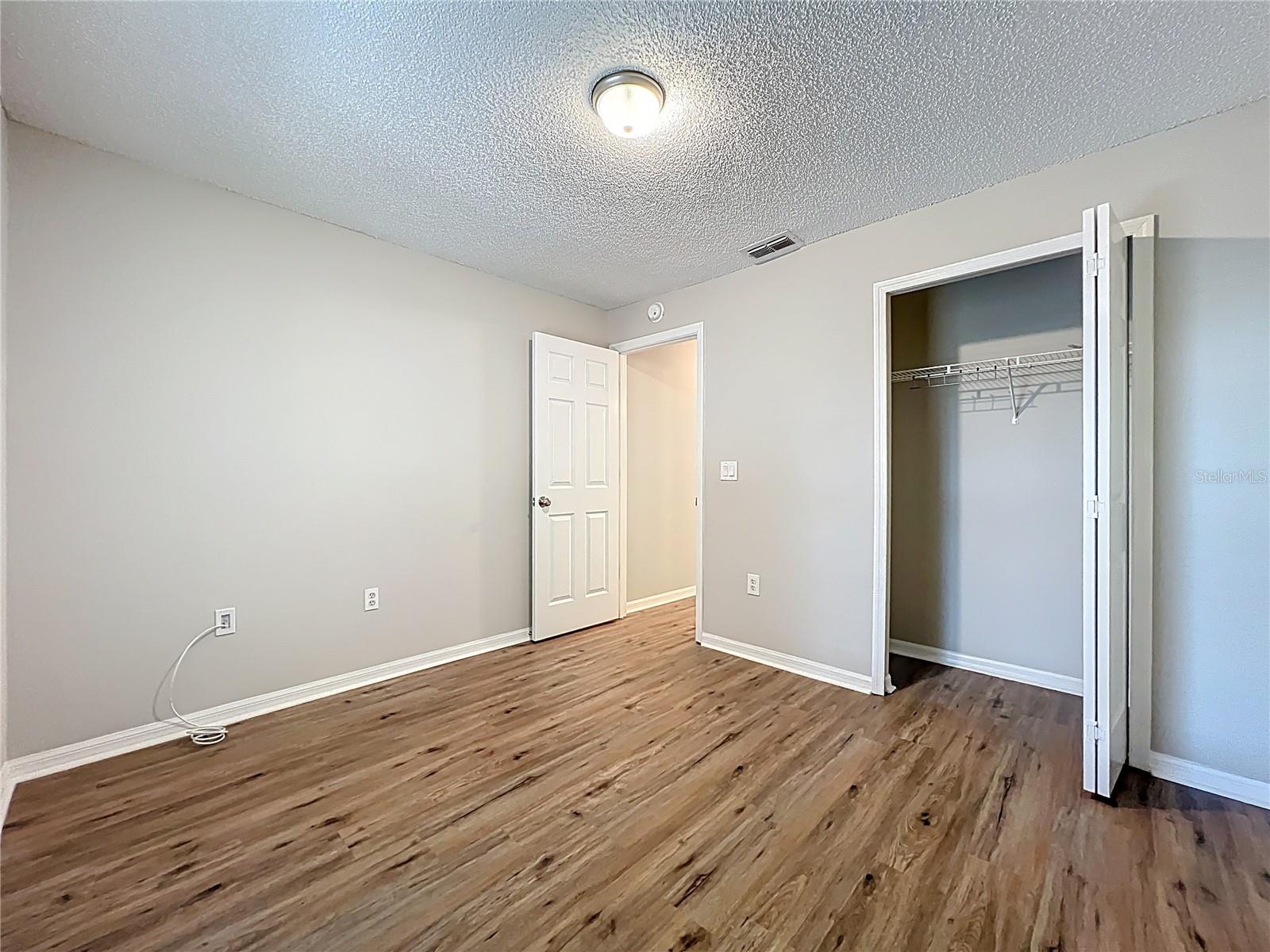 Listing photo id 32 for 14504 Lycastle Circle