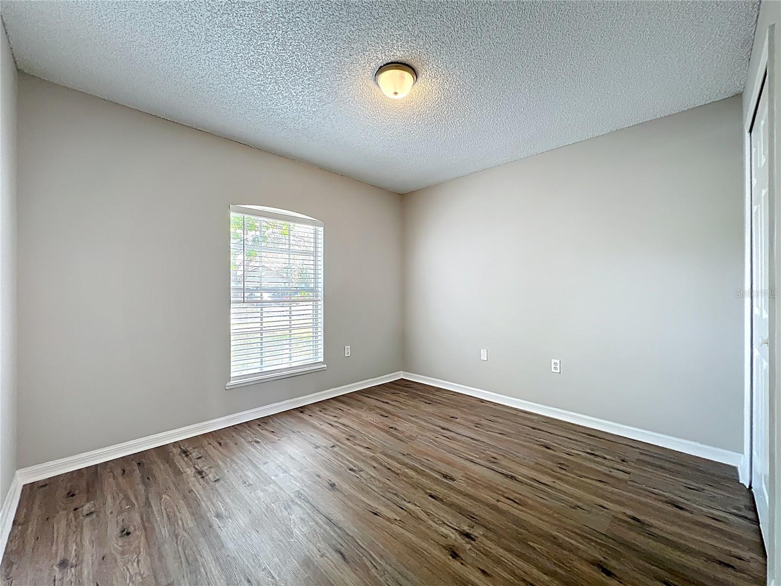 Listing photo id 35 for 14504 Lycastle Circle