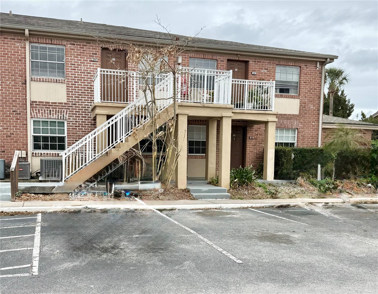 Image 2 of 16 For 2426 Branch Way 200