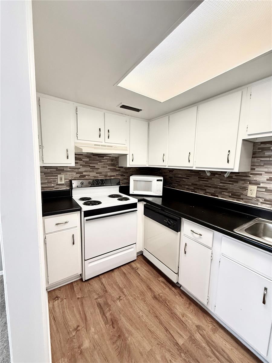 Image 4 of 16 For 2426 Branch Way 200