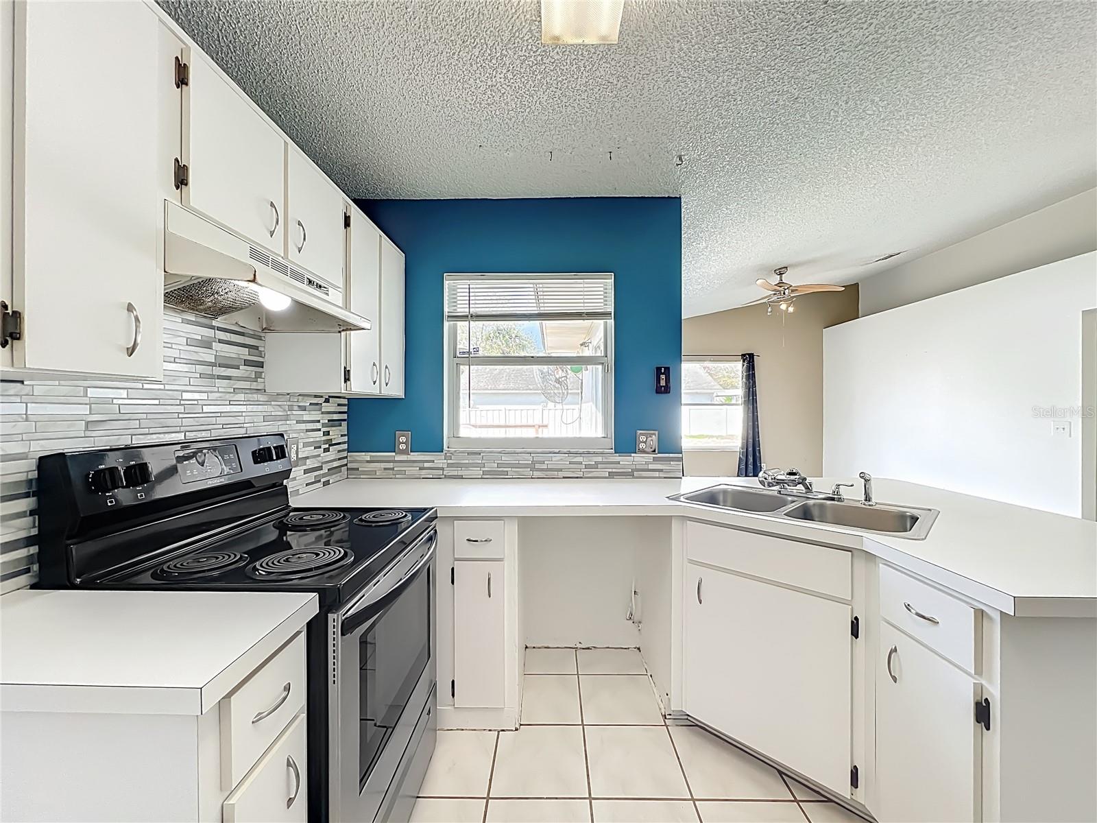 Image 15 of 66 For 6449 Royal Tern Street