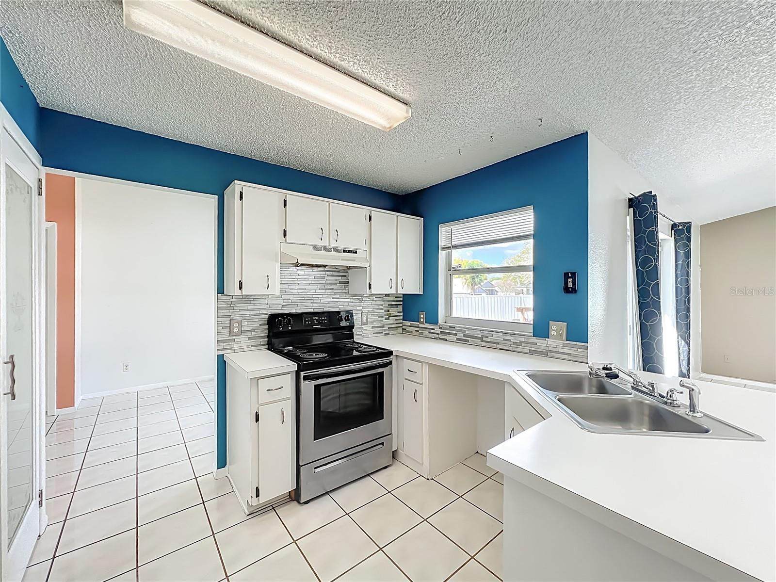 Image 17 of 66 For 6449 Royal Tern Street