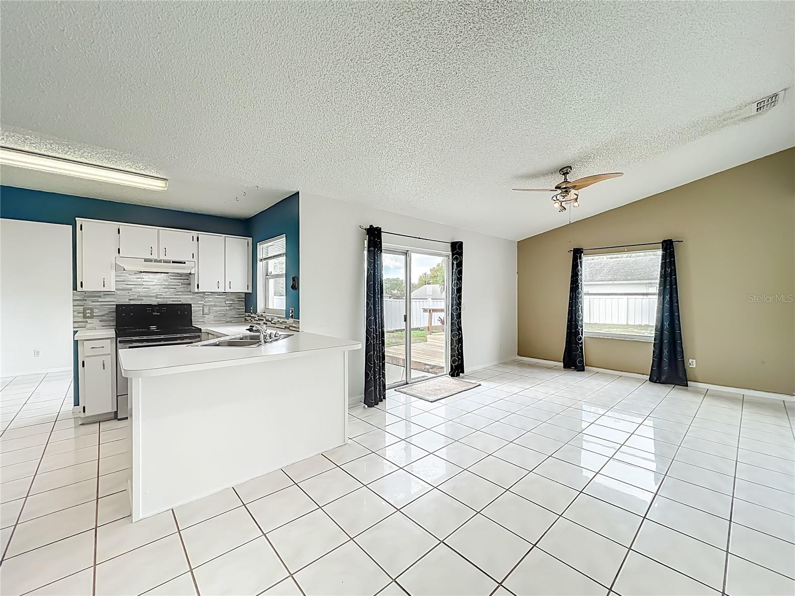 Image 19 of 66 For 6449 Royal Tern Street