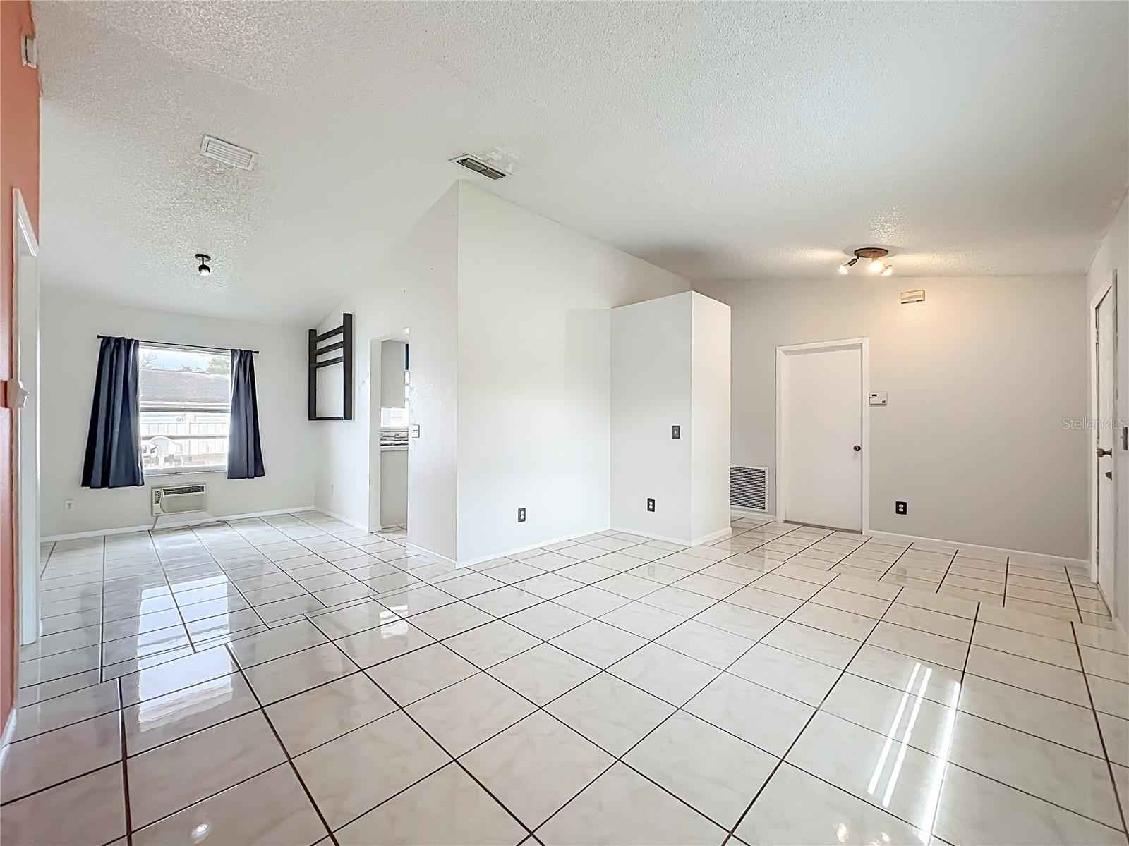 Image 7 of 66 For 6449 Royal Tern Street