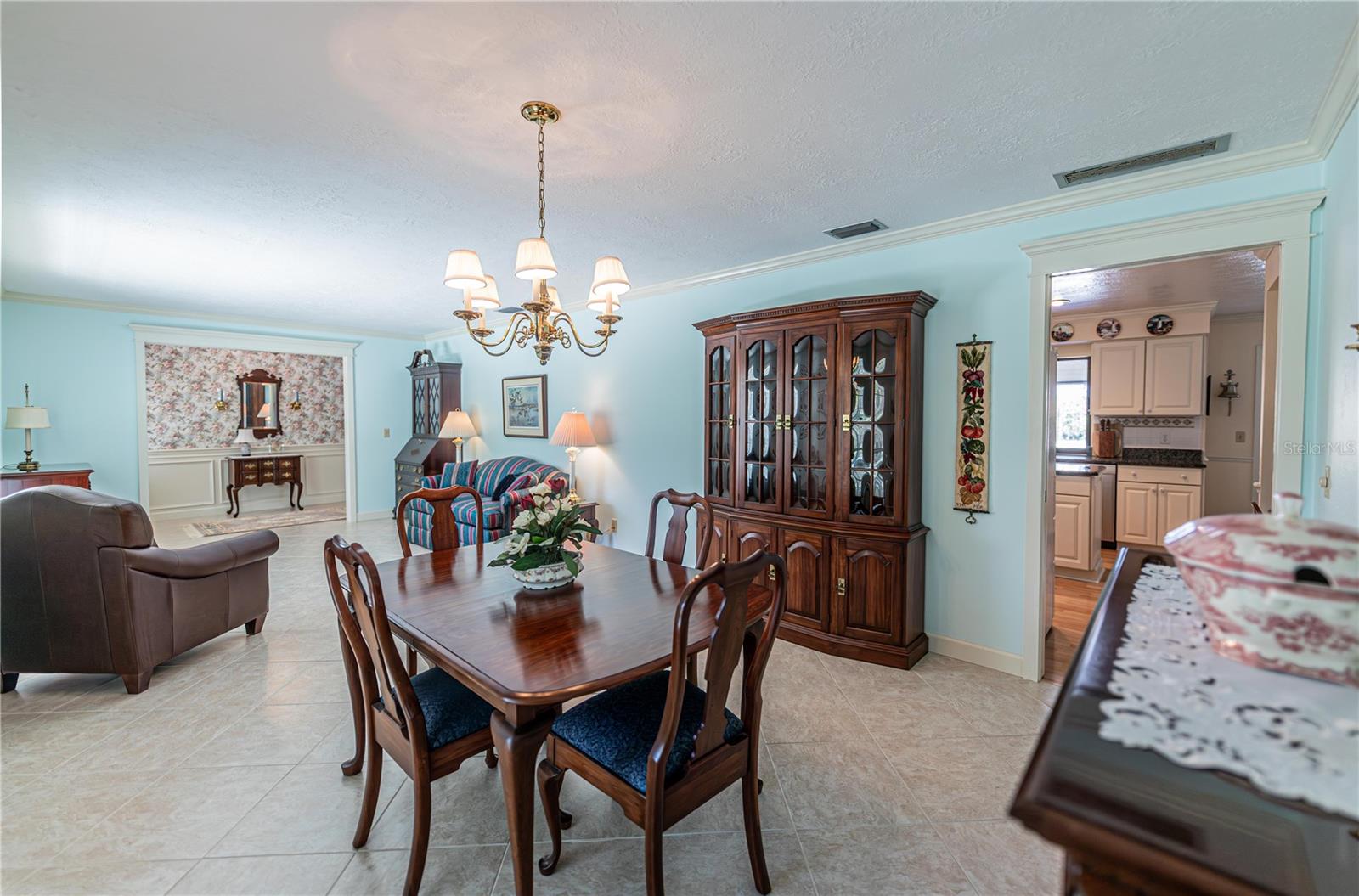 Image 11 of 49 For 9225 Mcdavid Court