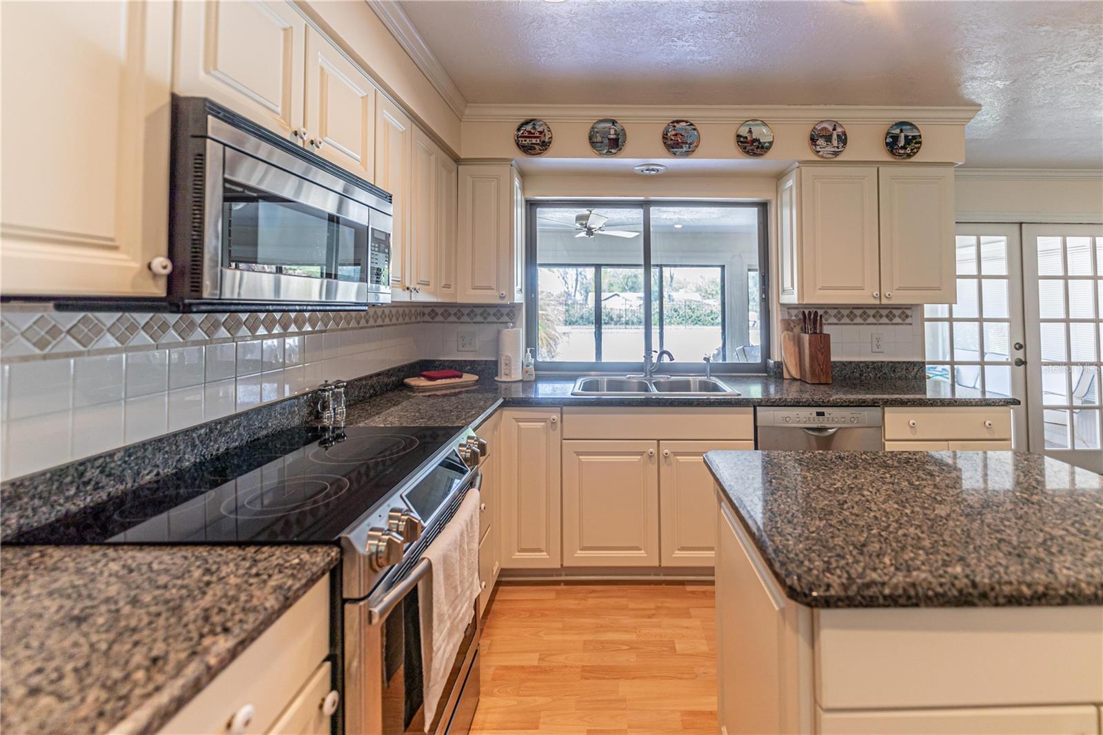 Image 15 of 49 For 9225 Mcdavid Court