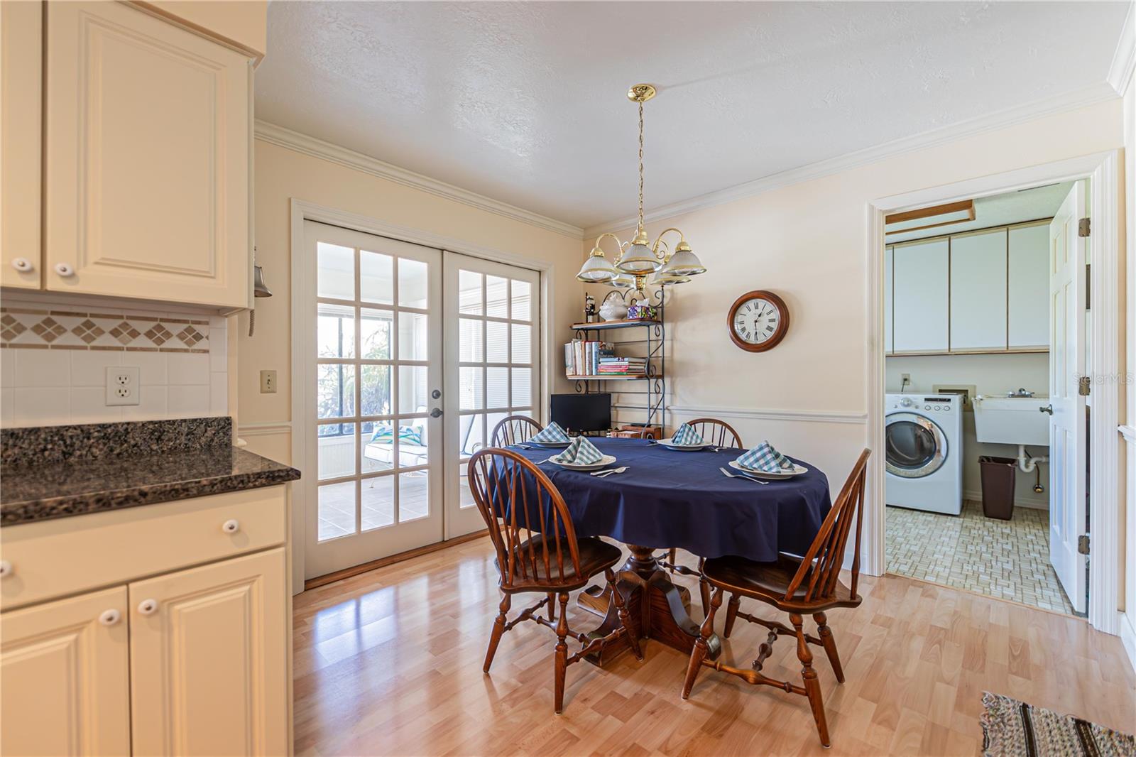 Image 16 of 49 For 9225 Mcdavid Court