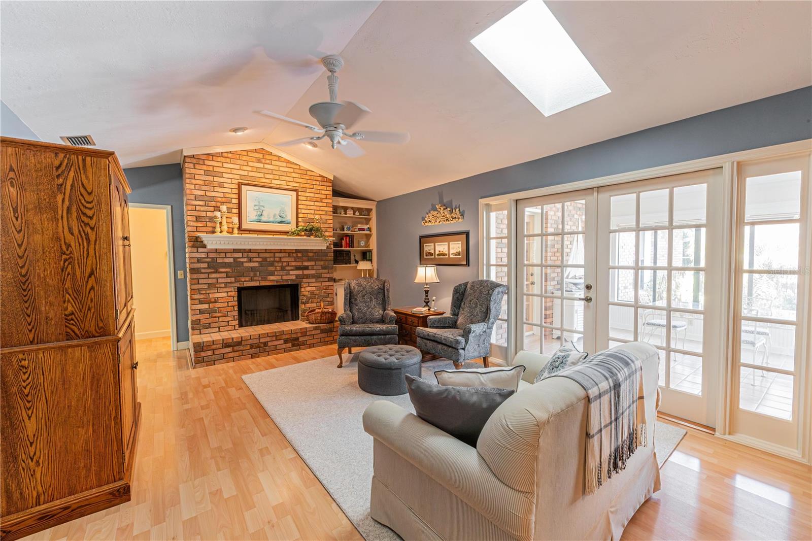 Image 18 of 49 For 9225 Mcdavid Court