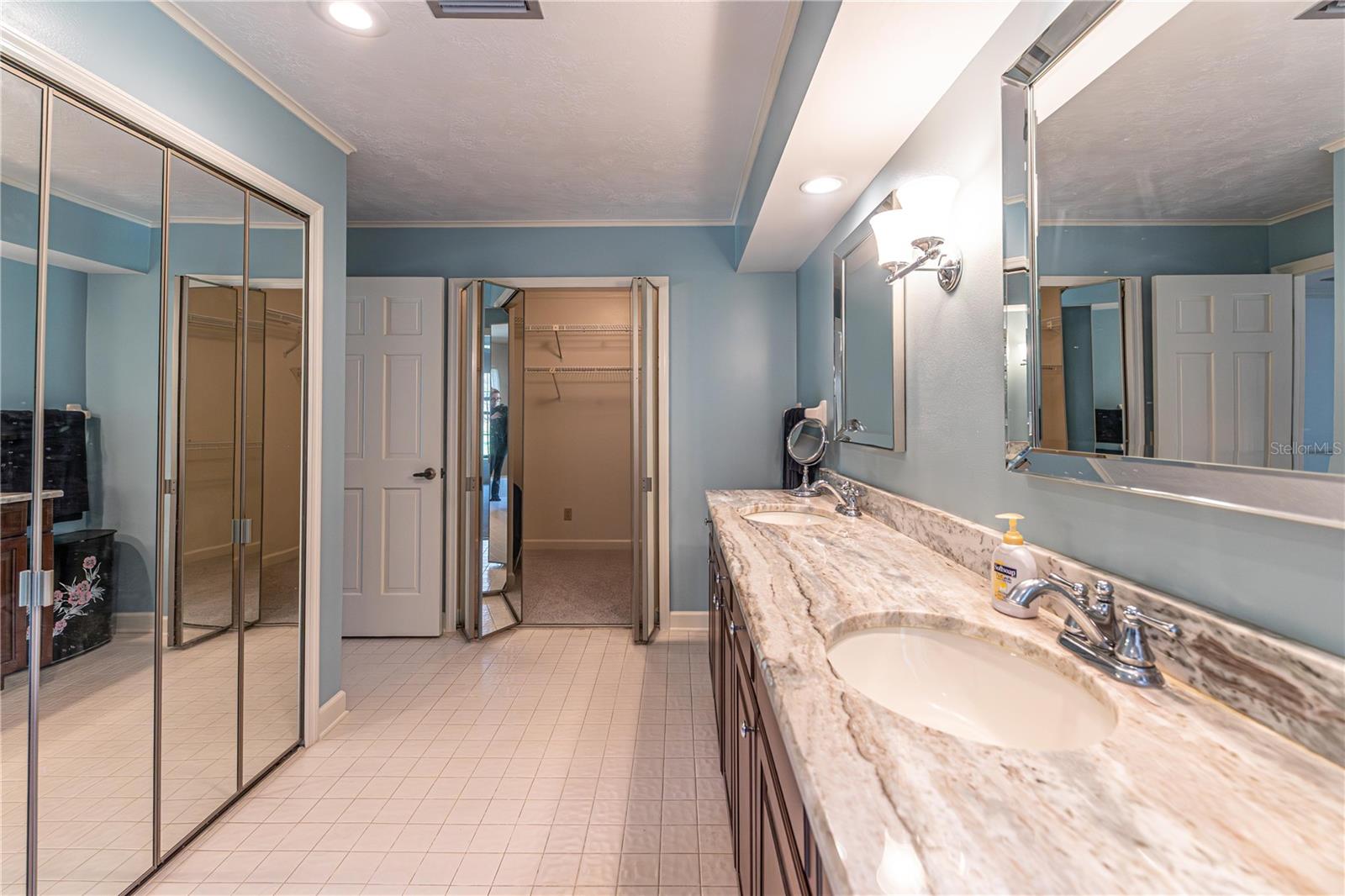 Image 26 of 49 For 9225 Mcdavid Court