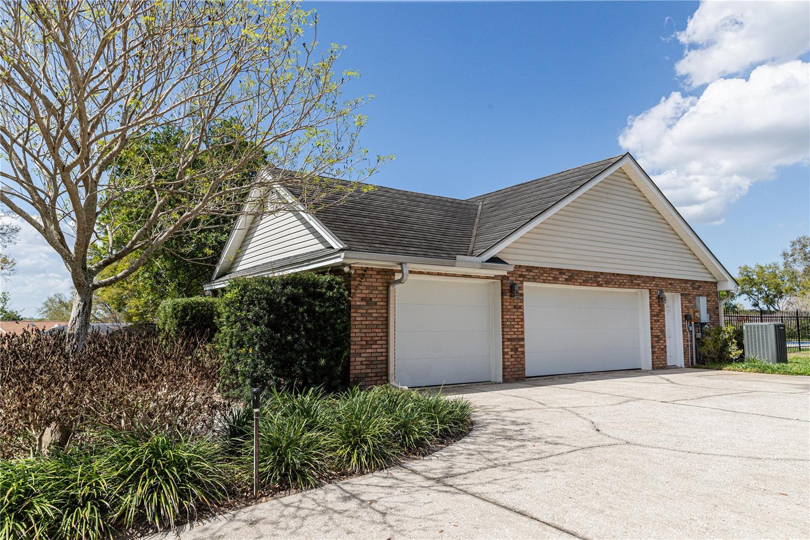 Image 42 of 49 For 9225 Mcdavid Court