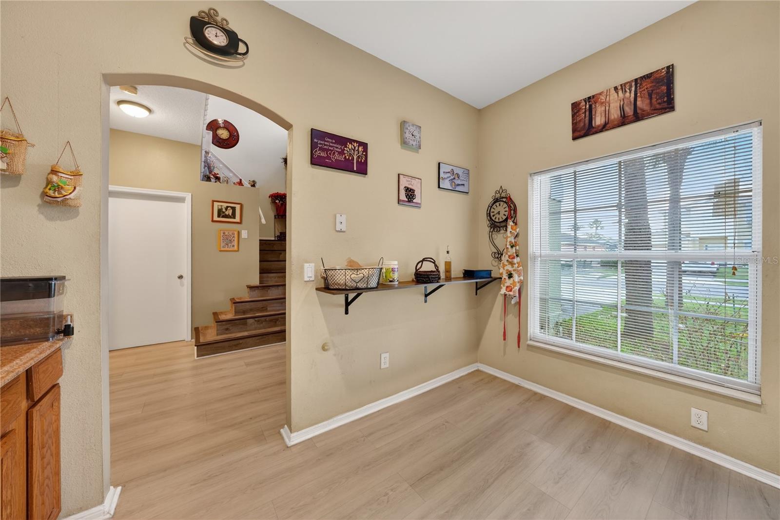 Image 13 of 58 For 13230 Meadowfield Dr