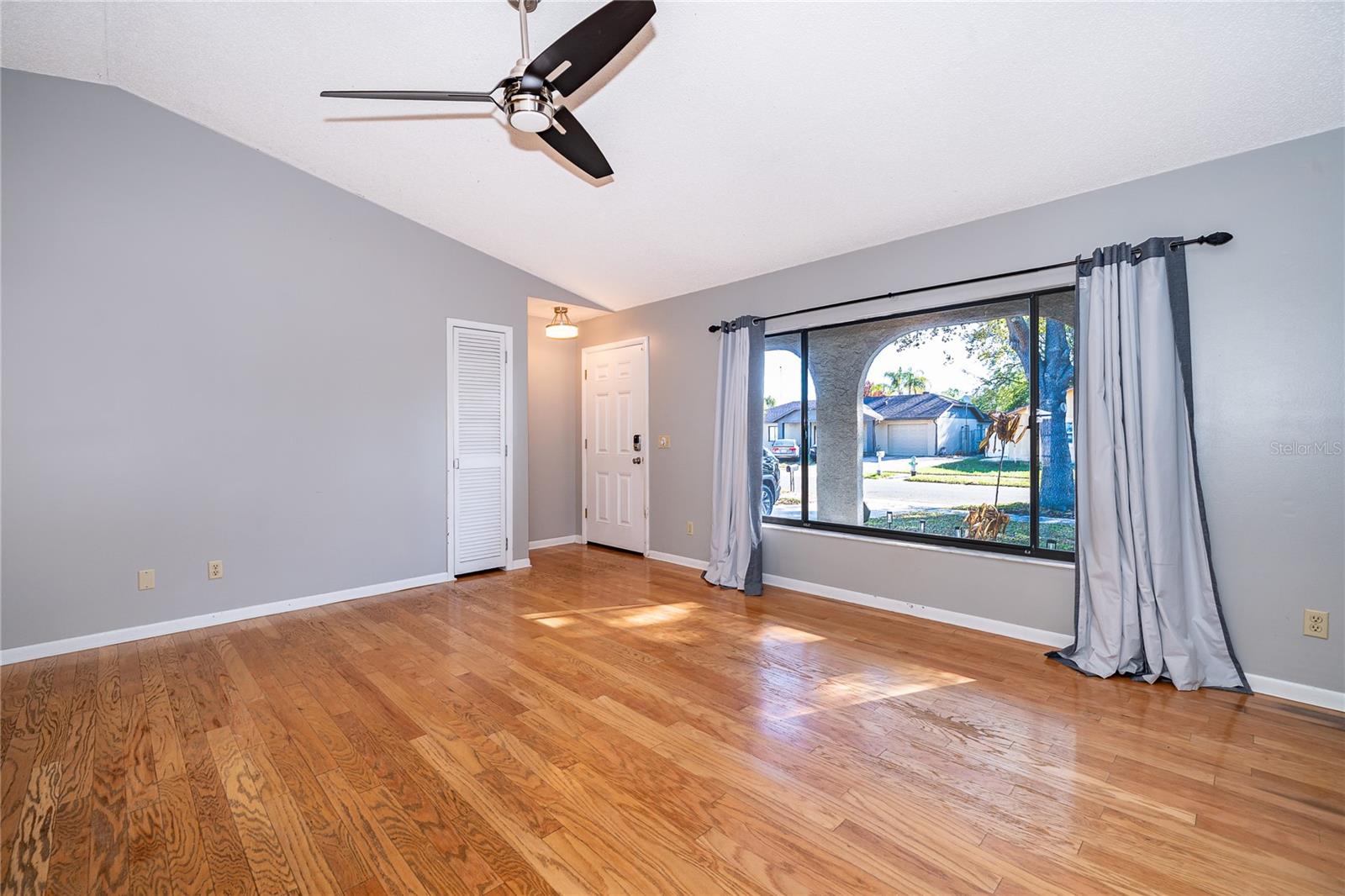 Image 5 of 26 For 3326 Bo Jeremy Drive