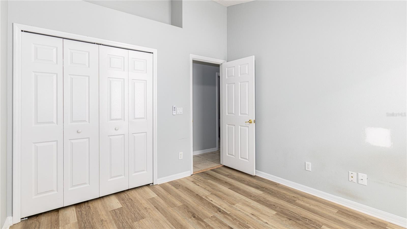 Image 12 of 19 For 9842 Doriath Circle